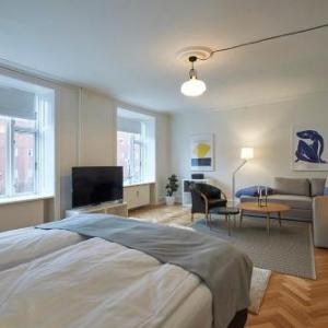 3 bedroom apartment close to Nyhavn and Queens Palace Amalienborg 